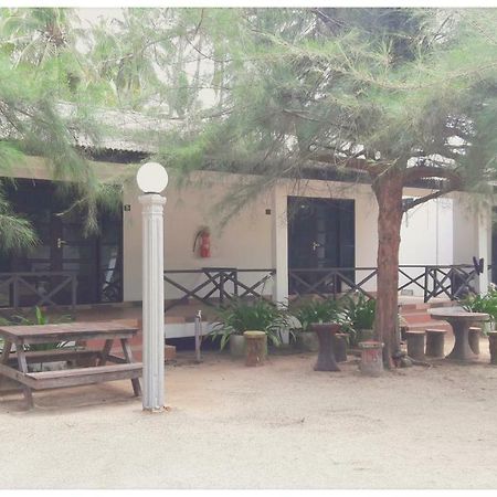 Bayu Melawi Chalet Hotel Bachok Bagian luar foto