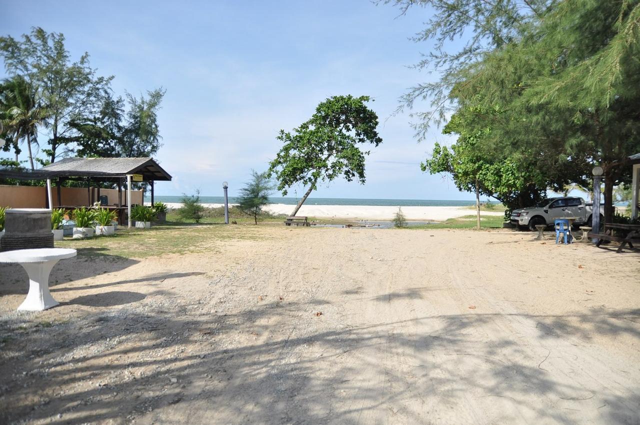 Bayu Melawi Chalet Hotel Bachok Bagian luar foto